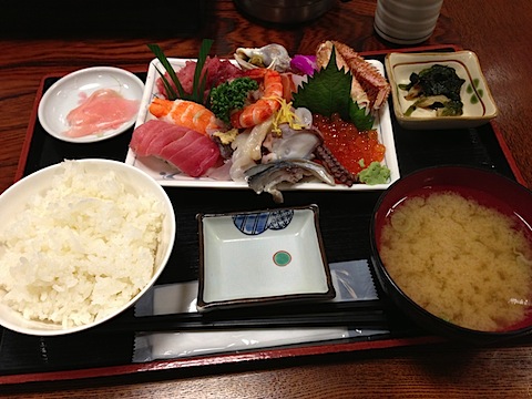 海鮮丼